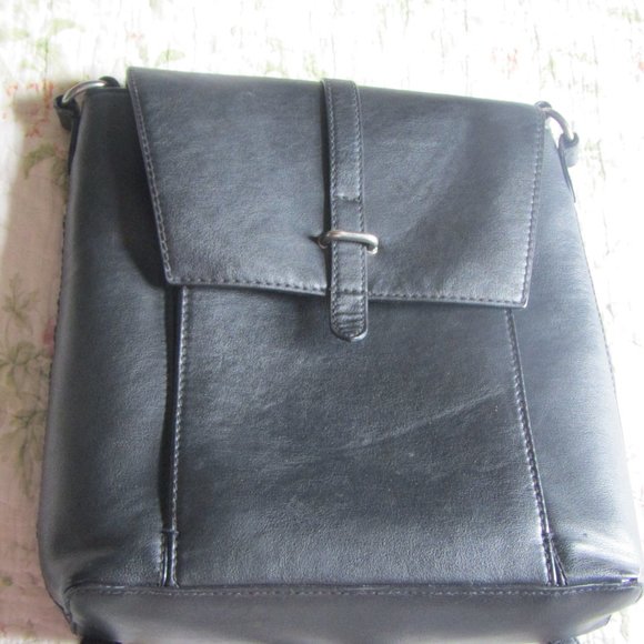 Universal Threads Faux-Leather Backpack Purse - Picture 2 of 10